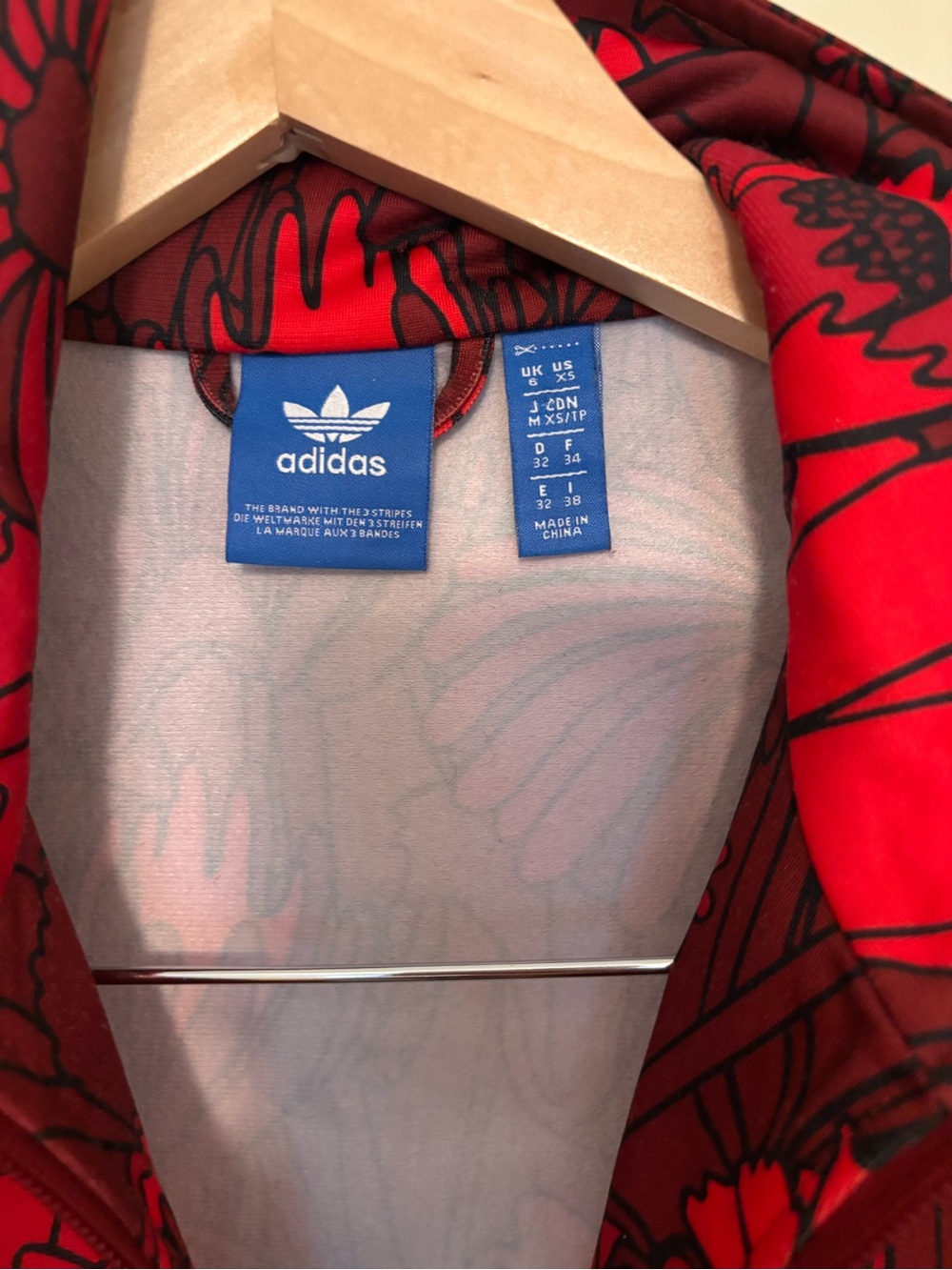 Adidas firebird Women’s Red Floral rose Track Jacket, XS. EUC. - Picture 4 of 5